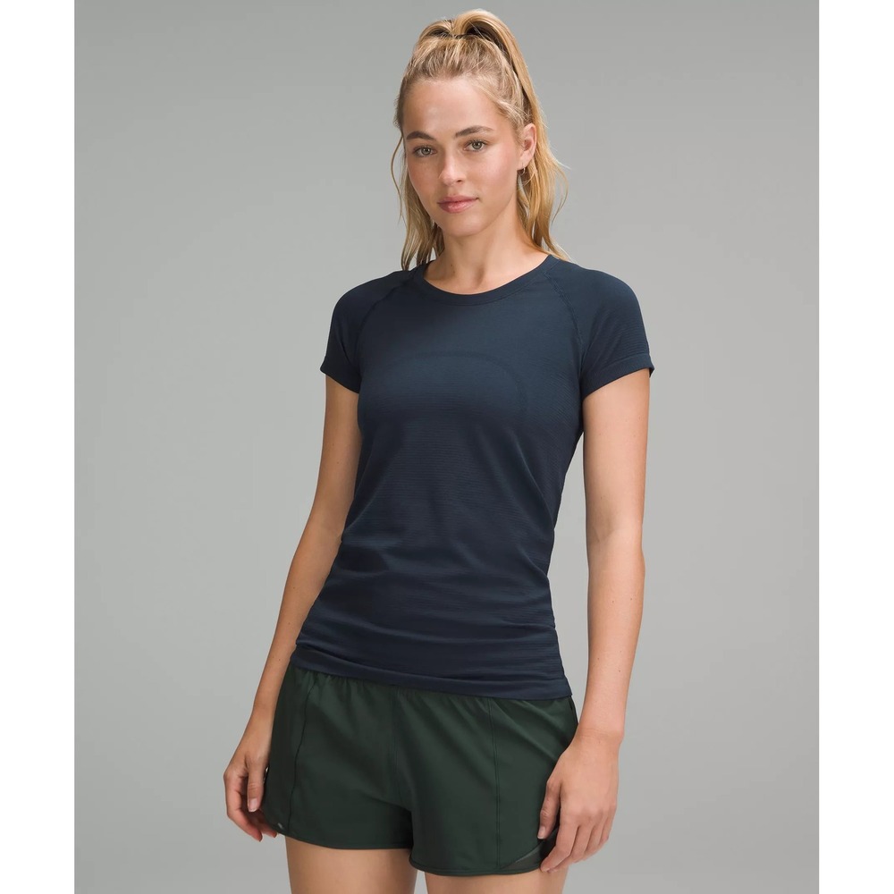 Lululemon Swiftly Tech Short Sleeve 2.0 Women Size 10 Black Athletic Running Top